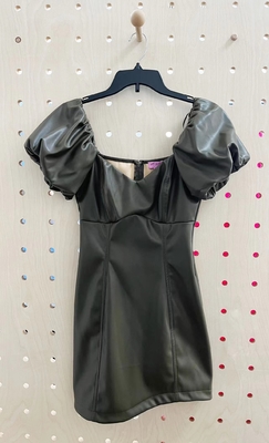 Upgrade Your Wardrobe with P-Leather Knit Clothes in Rich Oliver Color