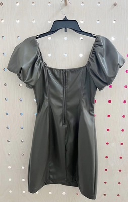 Upgrade Your Wardrobe with P-Leather Knit Clothes in Rich Oliver Color