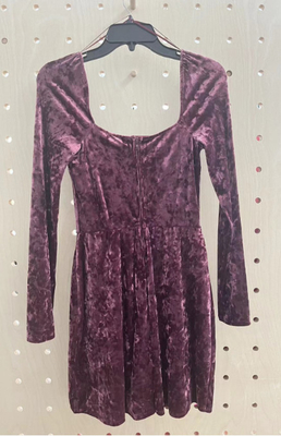 Luxury High-Shine  Wine Velvet Dress With Long Sleeve